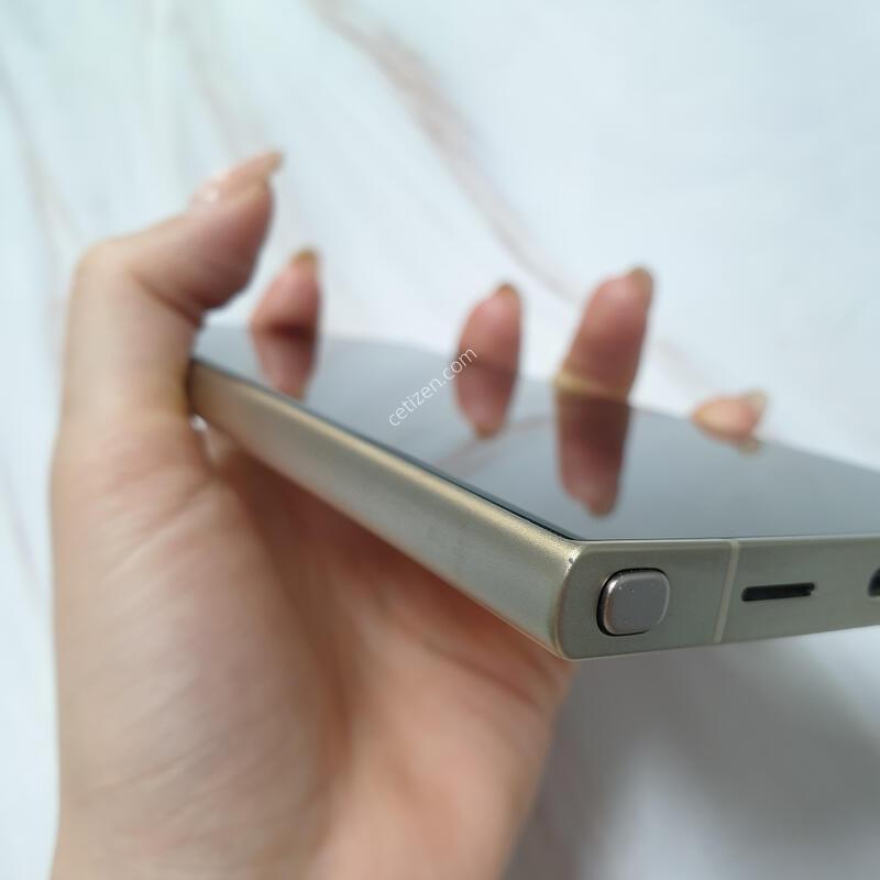 LG ������ S24��Ʈ�� ƼŸ�����ο� 256G S�� �Ǹ��մϴ�