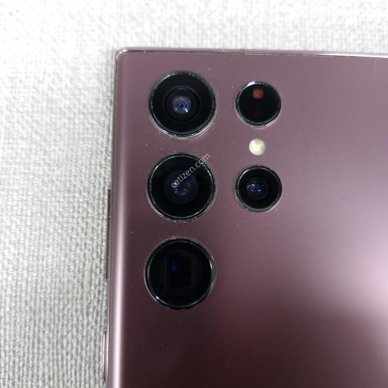 S22 ��Ʈ�� 256G �Ǹ��մϴ�