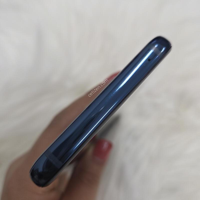 LG G8 571