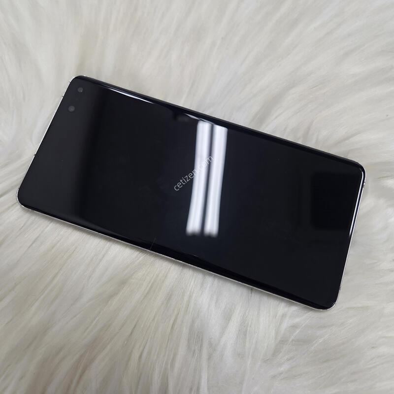 S10 5G 677
