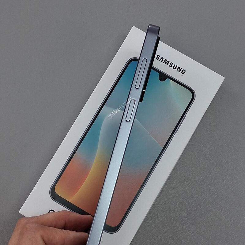 ������ ���̵�8 128GB ����