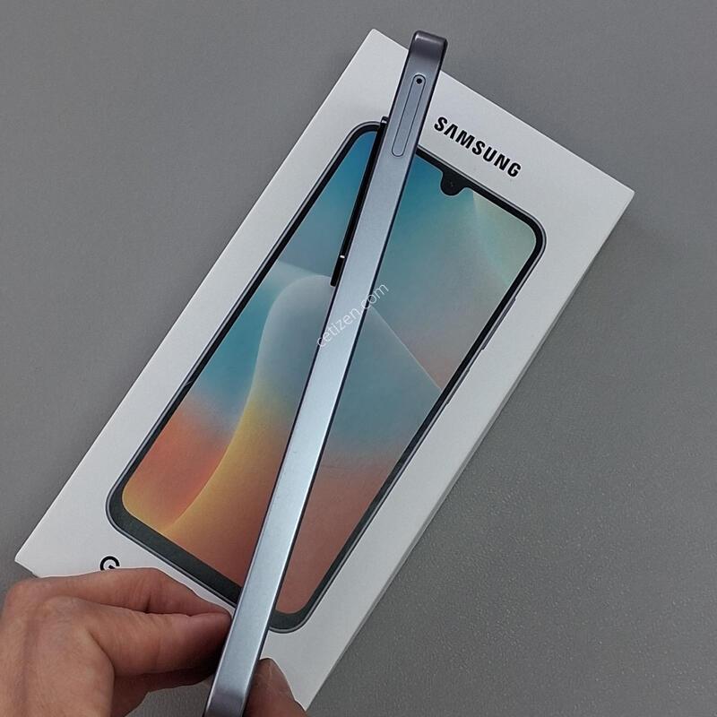 ������ ���̵�8 128GB ����