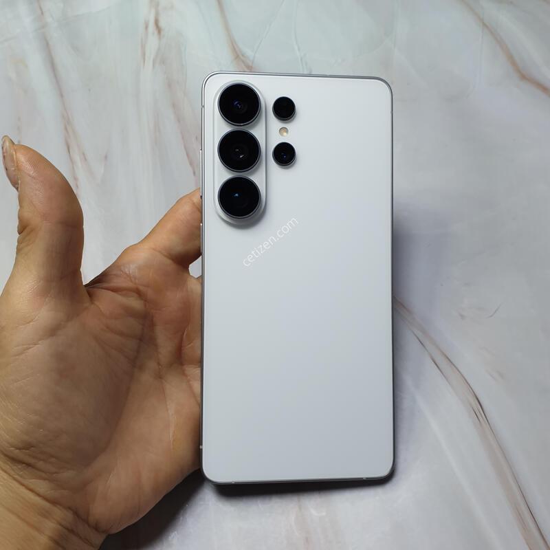 KT ������ S26��Ʈ�� ȭ��Ʈ 512G ���� �̻��� S�� �Ǹ��մϴ�