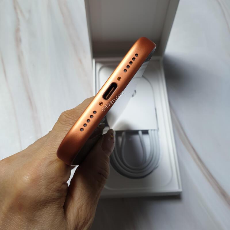 ������17���� �ڽ��Ϳ����� 256G ����ǰ �̻�� S�� Ǯ�ڽ� �Ǹ�
