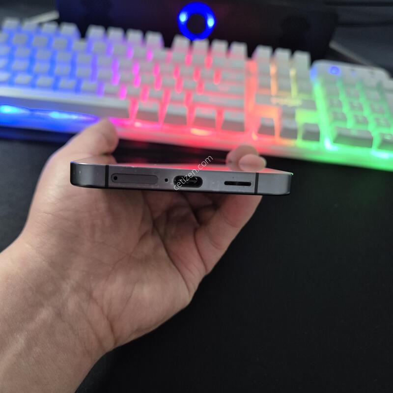 ������ S24 �÷��� ���н����� 256G