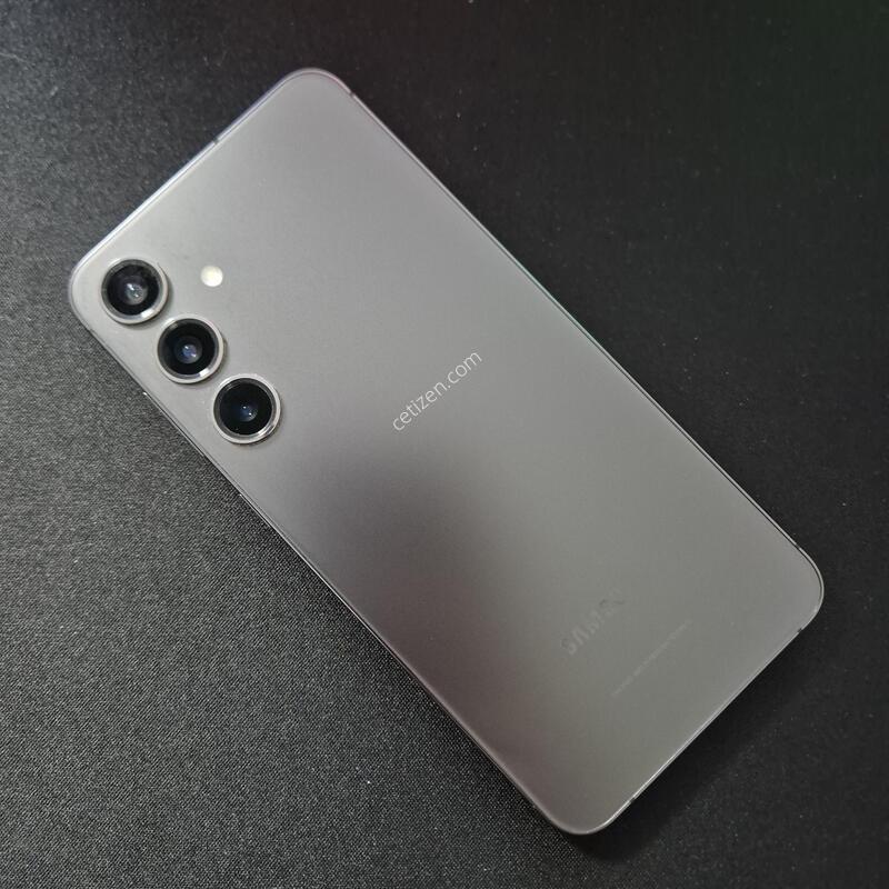 ������ S24 �÷��� ���н����� 256G