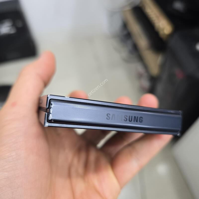 �ø�7 256GB