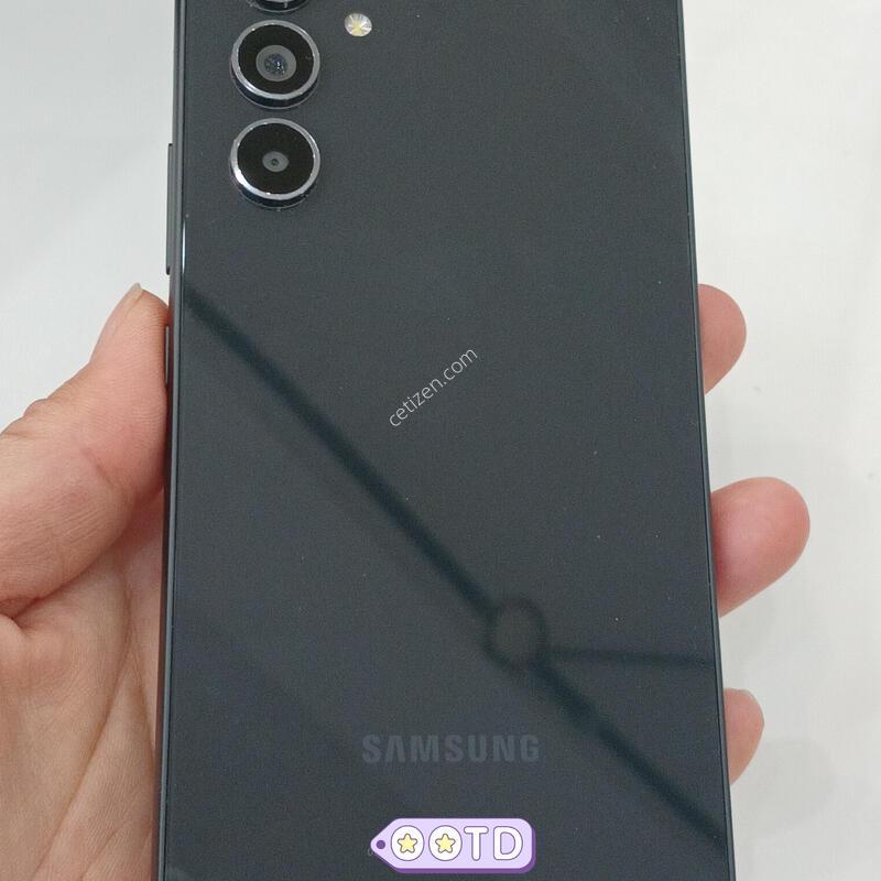 ������  ����4 ���� 128GB
