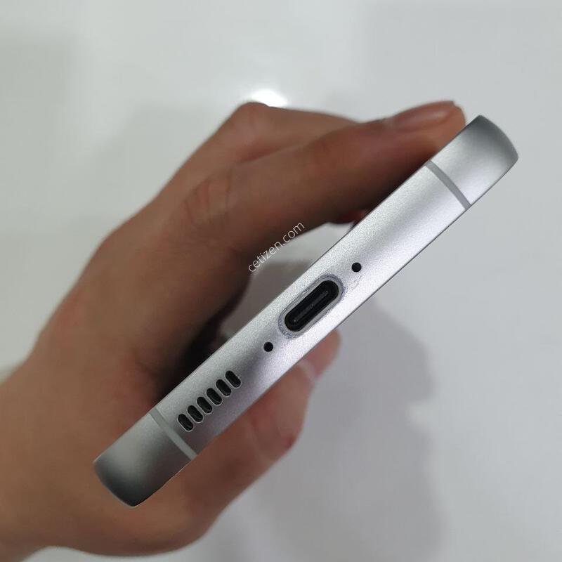 ������S23FE 256G ���ܻ� ���±� �߰��� �����
