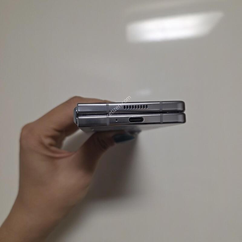 ������z����5 512G