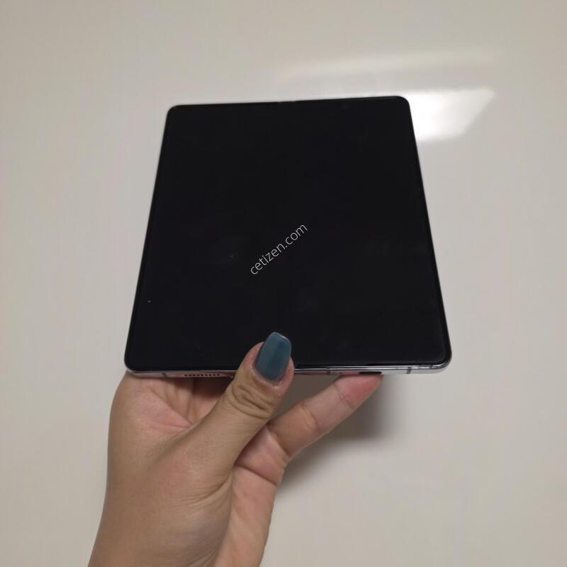 ������z����5 512G