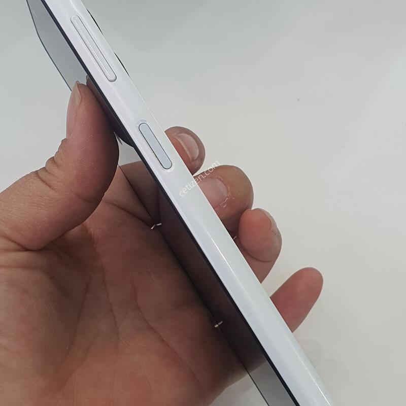 ������ ����3  ȭ��Ʈ 128GB