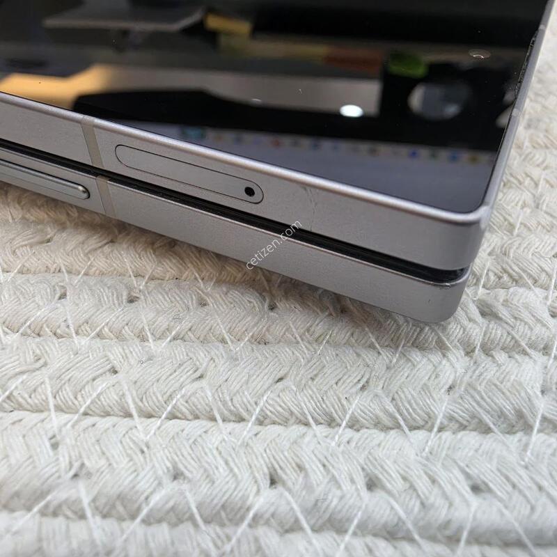 ������ ����6 512GB �ǹ������� �Ǹ��մϴ�.