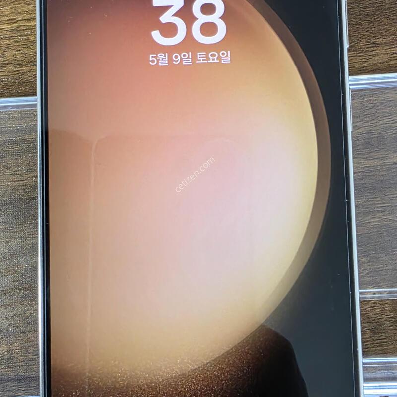 ������ S23 �÷��� ��� ���� �ֻ� �˴ϴ�