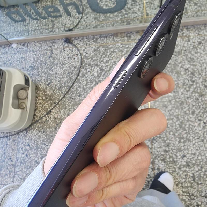 ������S23 ���� 256�Ⱑ ������(�ܻ���� �����^^!)