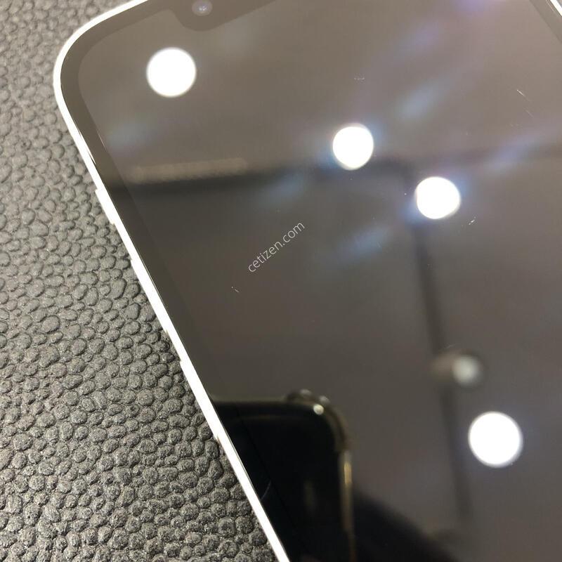 ������13�̴� ȭ��Ʈ 128G,����� ���ƿ�,���͸�����86%