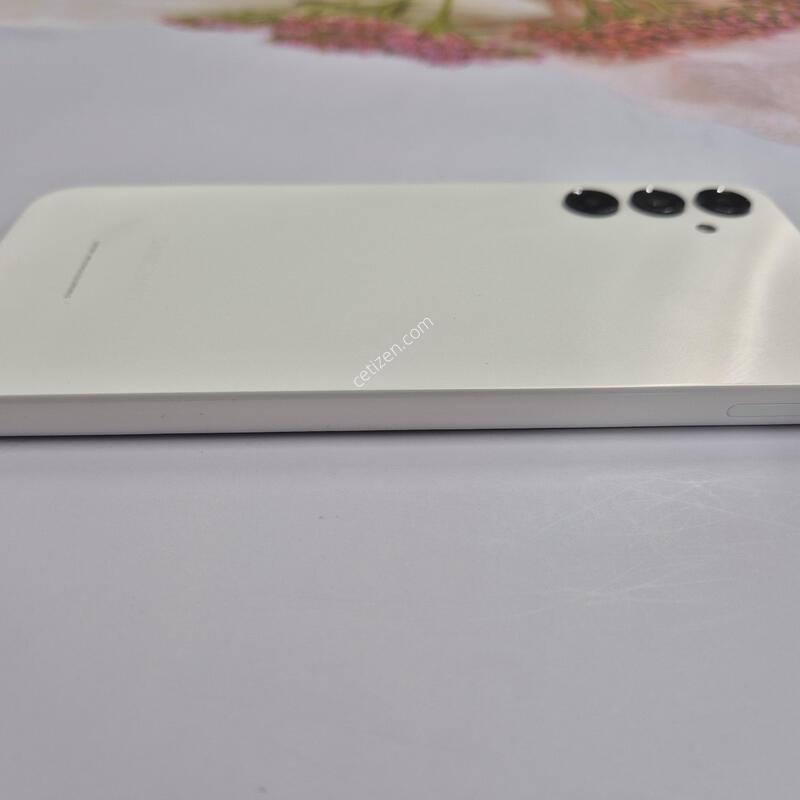 ����������3 ȭ��Ʈ 128GB