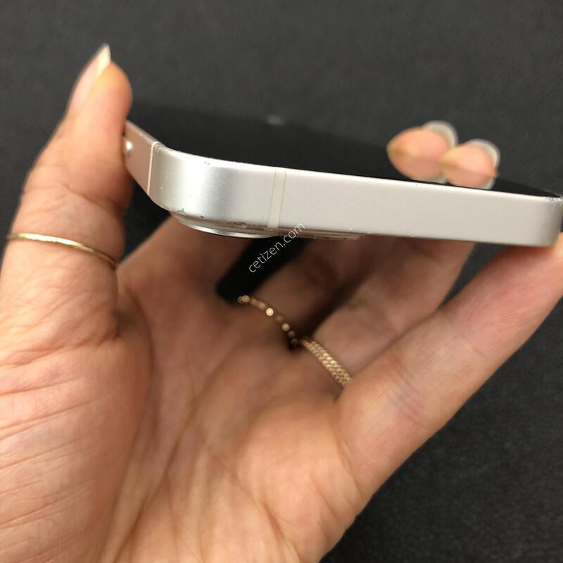 ������13�̴� ȭ��Ʈ 128G,�����ϰ� �Ǹ��մϴ�,���͸�����80%