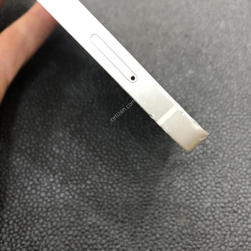 ������13�̴� ȭ��Ʈ 128G,�����ϰ� �Ǹ��մϴ�,���͸�����80%