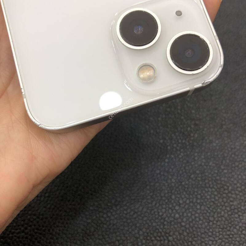 ������13�̴� ȭ��Ʈ 128G,�����ϰ� �Ǹ��մϴ�,���͸�����80%
