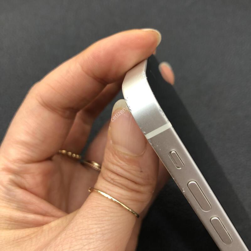 ������13�̴� ȭ��Ʈ 128G,�����ϰ� �Ǹ��մϴ�,���͸�����80%