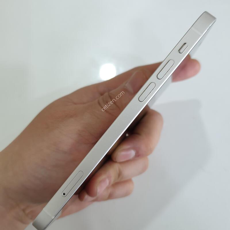 ������12 64G ���ܻ� ���±� �߰��� �����
