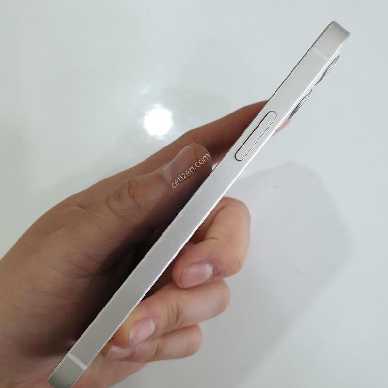 ������12 64G ���ܻ� ���±� �߰��� �����