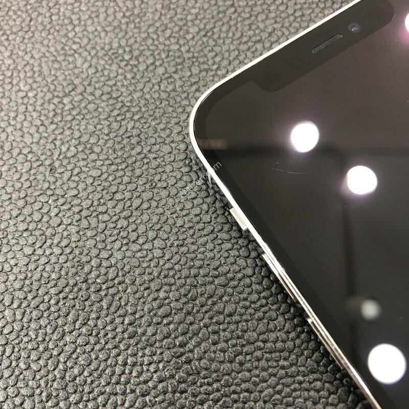 ������12���� ȭ��Ʈ 128G,����� ���ƿ�