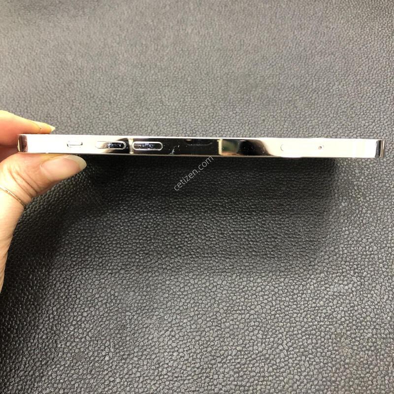 ������12���� ȭ��Ʈ 128G,����� ���ƿ�
