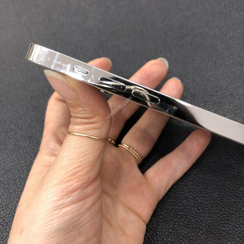 ������12���� ȭ��Ʈ 128G,����� ���ƿ�