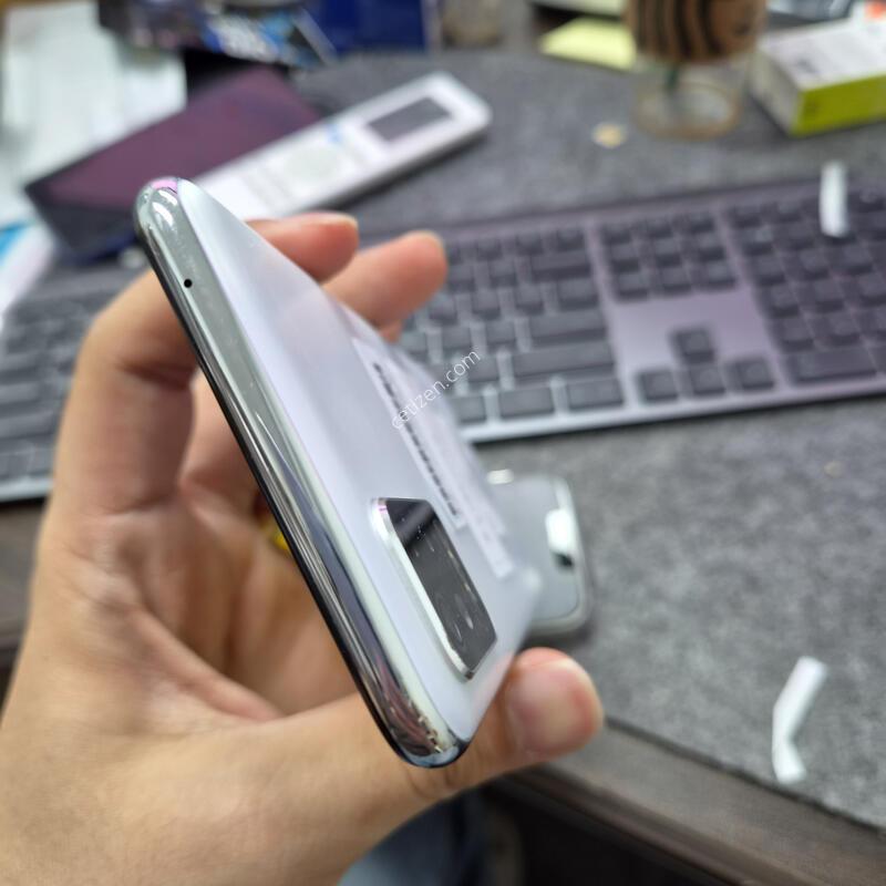 (405)lg q52