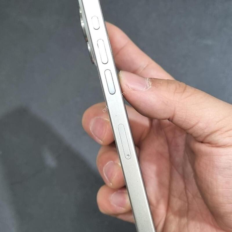 ������15���� 256GB ƼŸ�� ȭ��Ʈ ���͸� 86%