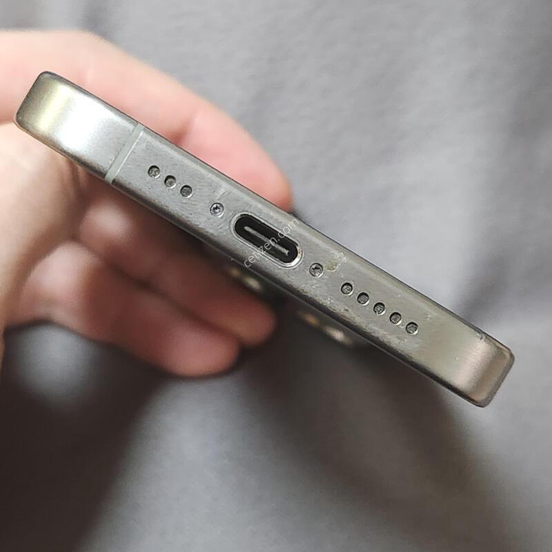 ������15���� 256G �׷��� ������ 15384