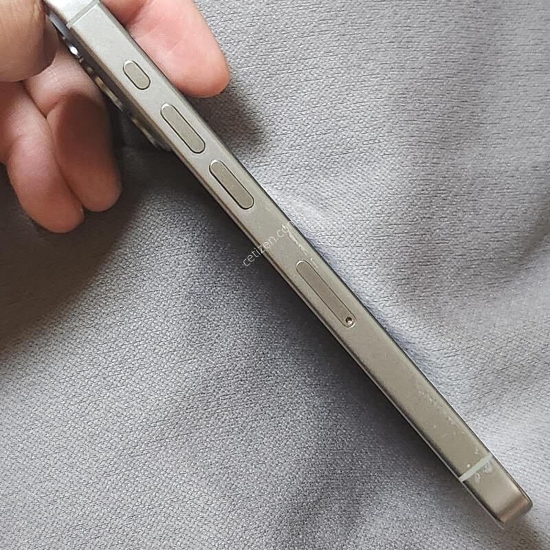 ������15���� 256G �׷��� ������ 15384