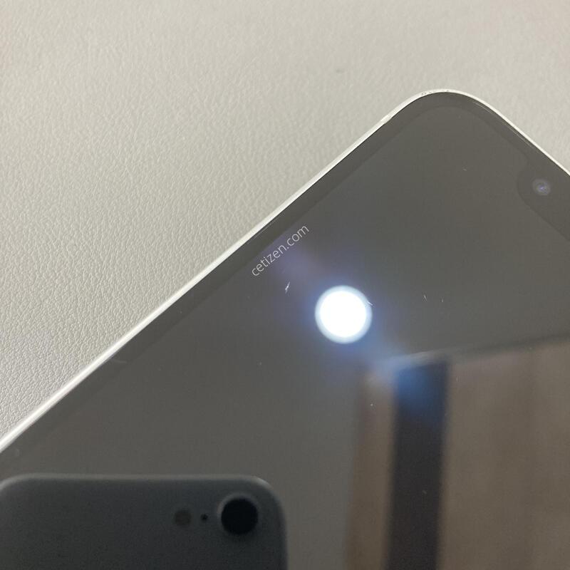 ������ 13�̴� ȭ��Ʈ 128G ���͸�����86%
