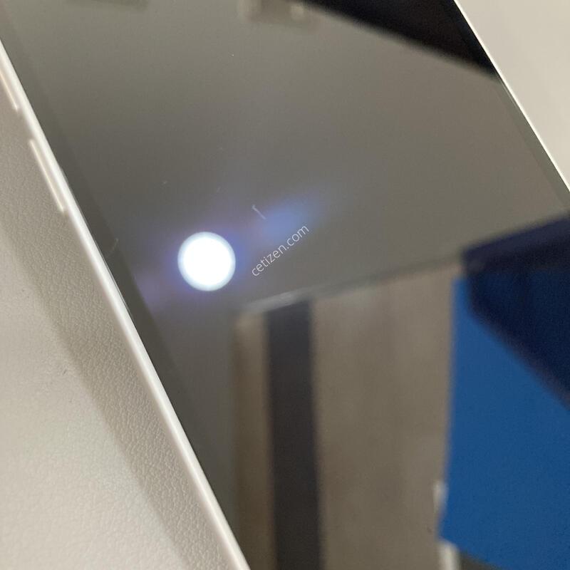 ������ 13�̴� ȭ��Ʈ 128G ���͸�����86%