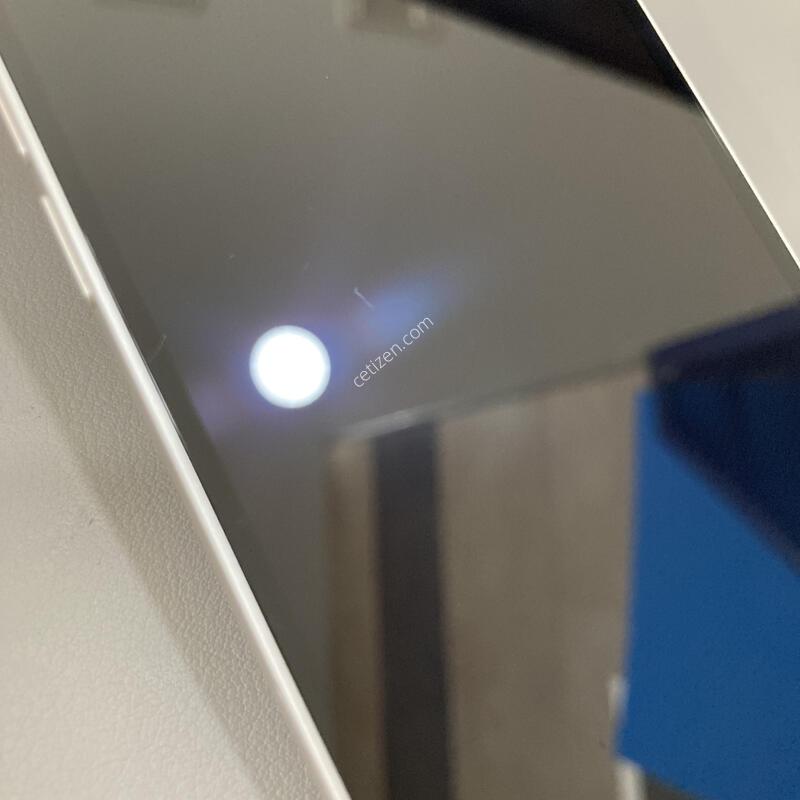 13�̴� ȭ��Ʈ 128G ���͸�����86%