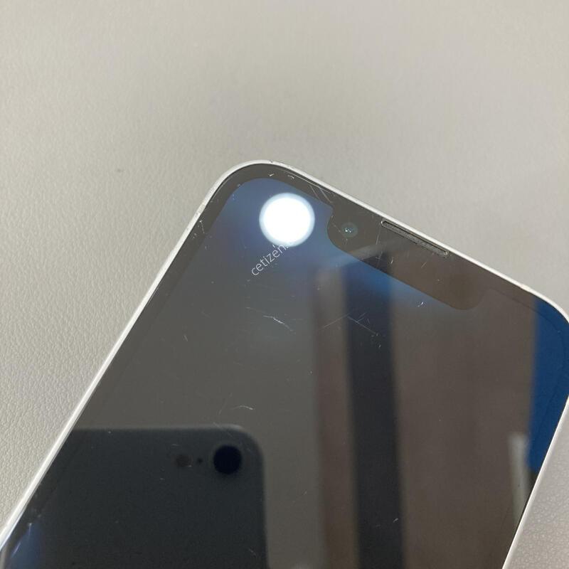 13�̴� ȭ��Ʈ 128G ���͸�����80%