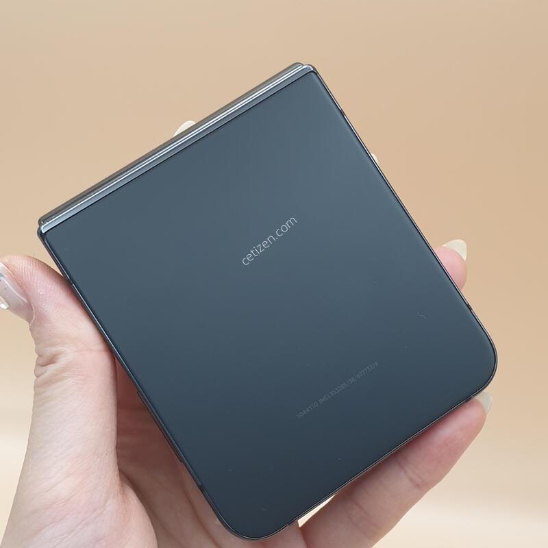 ������ Z�ø�4 5G 256G F721N ���� �Ǹ��մϴ�