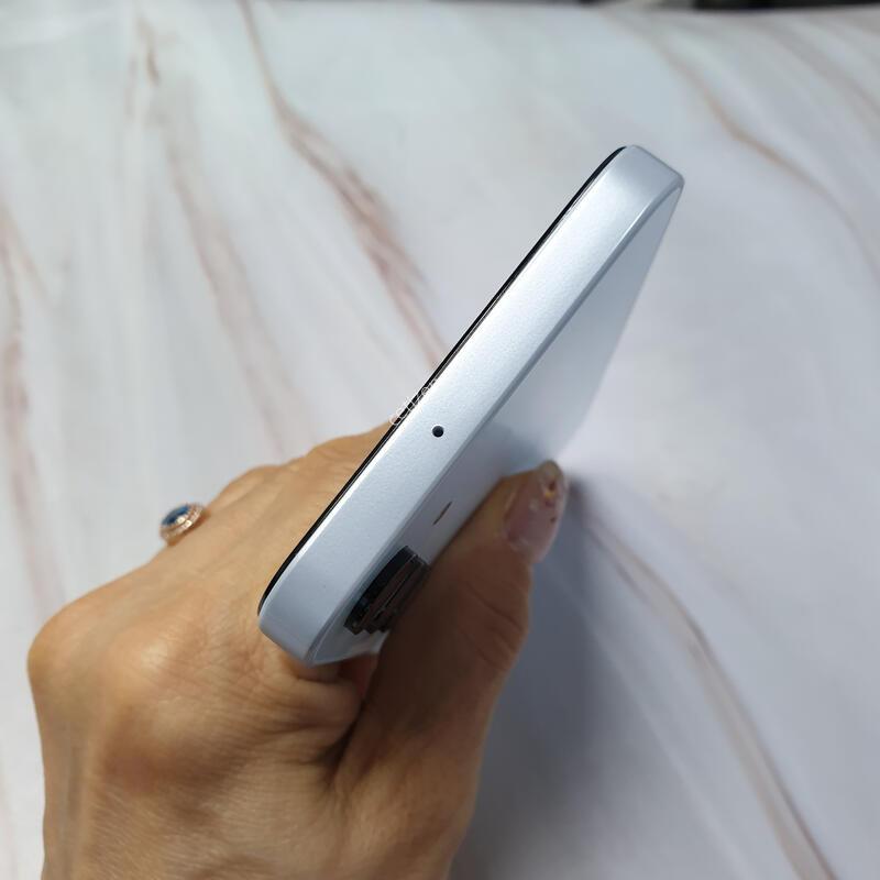 LG ������ ����3 ȭ��Ʈ 128G S�� �Ǹ��մϴ�