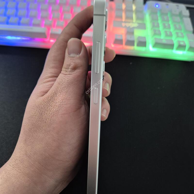 ������ S24 �÷��� �����׷���