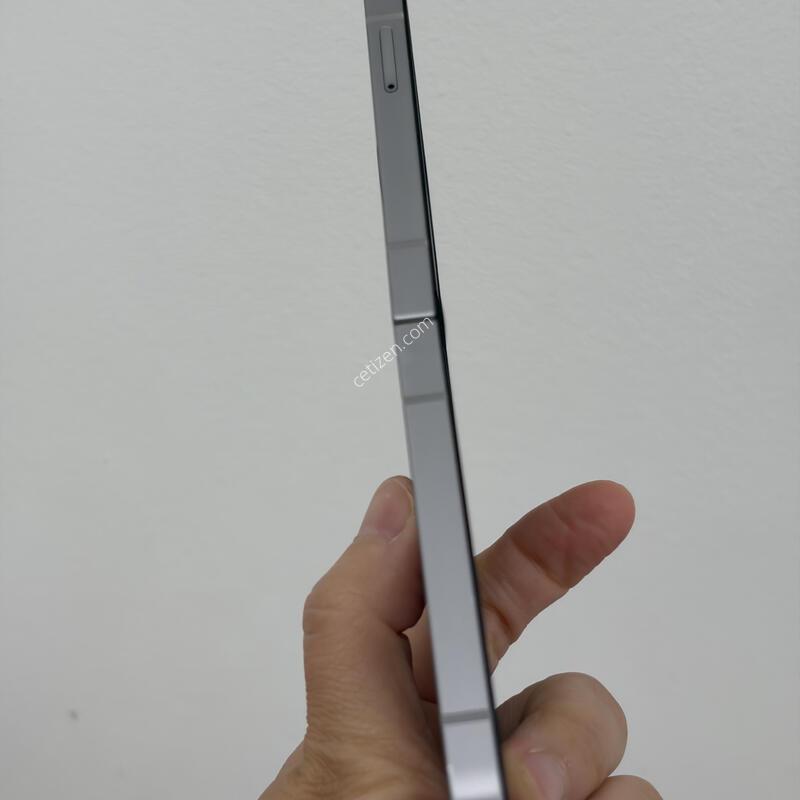 ��Ʈ�ø�6 256g  �������� ���̽�����