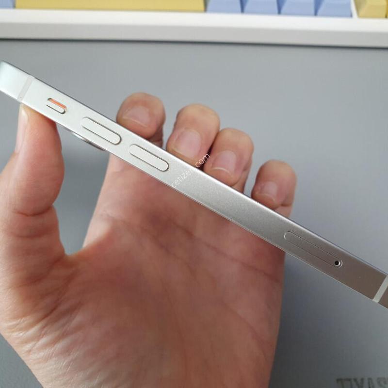 ������13 �̴� / 128GB / ȭ��Ʈ / ���͸����� 77%
