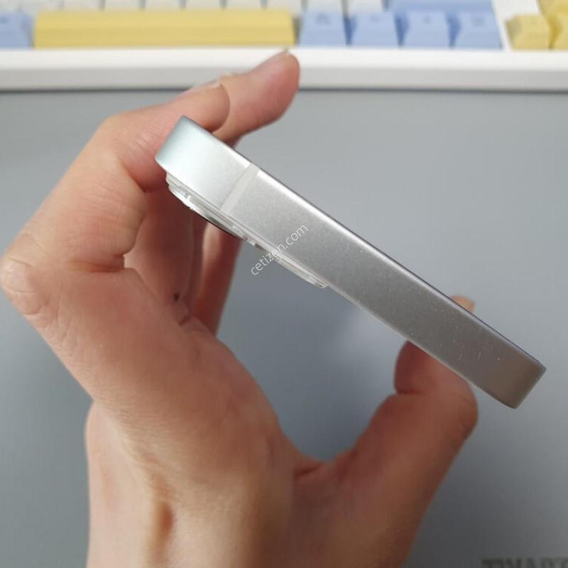 ������13 �̴� / 128GB / ȭ��Ʈ / ���͸����� 77%