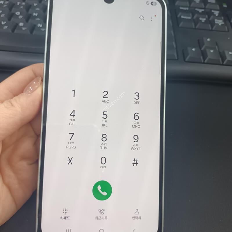 ����������4