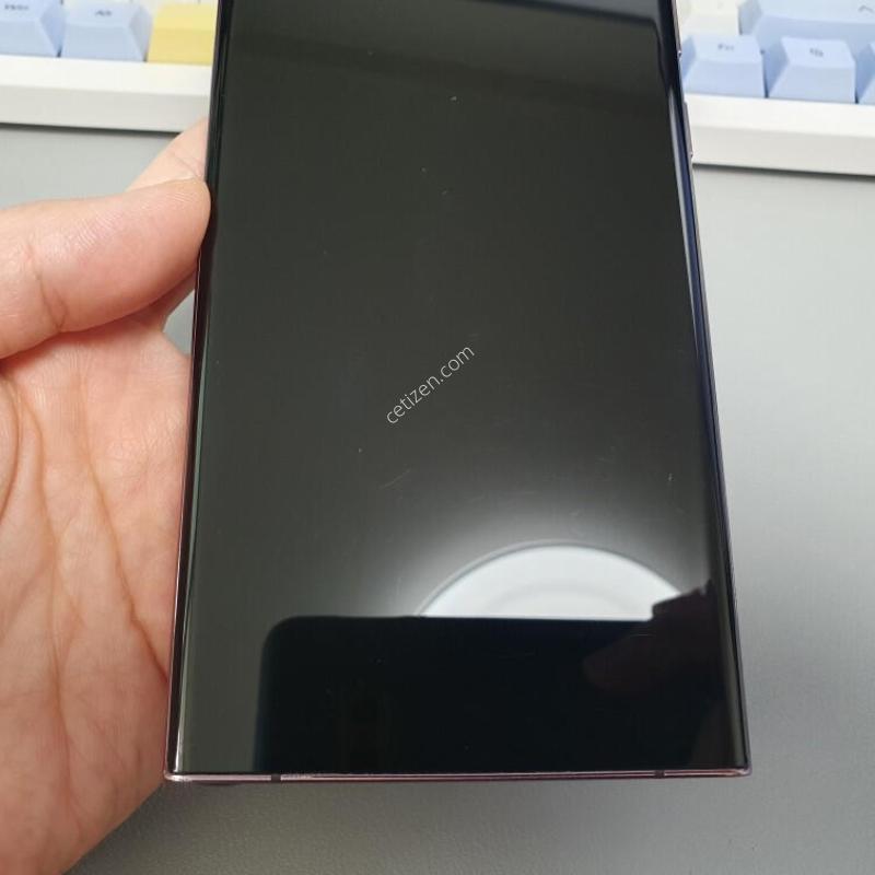 ������ S22 ��Ʈ�� / 256GB / ���ǵ�