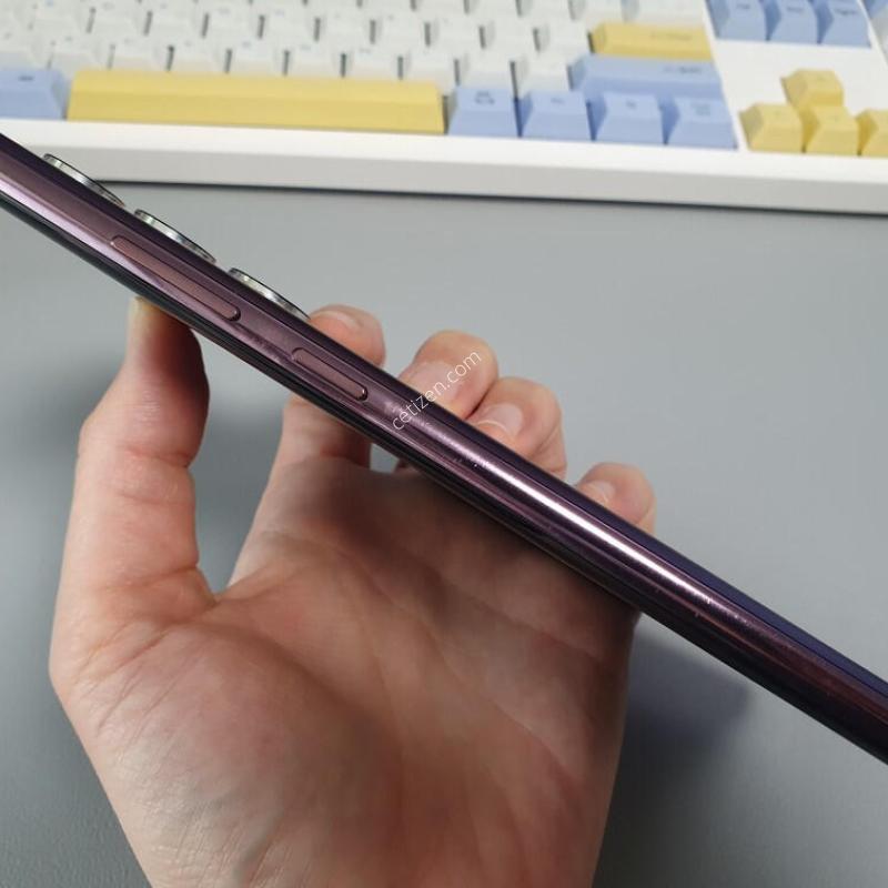 ������ S22 ��Ʈ�� / 256GB / ���ǵ�