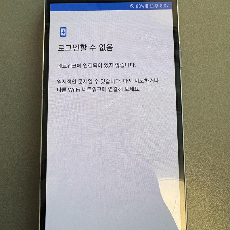 ������ J7