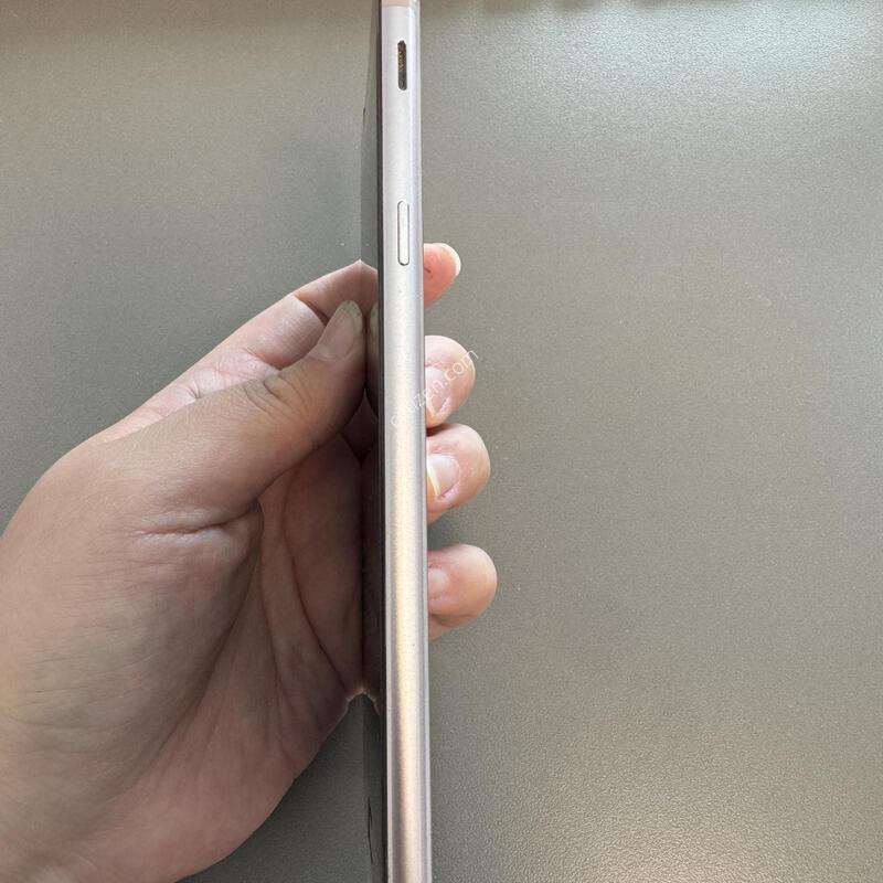 ������ A8