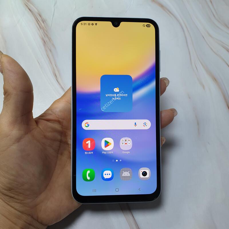 LG ������ ����3 ȭ��Ʈ 128G S�� �Ǹ��մϴ�